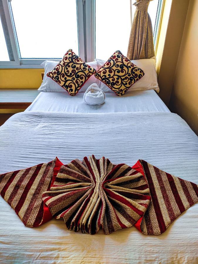 Hotel High Ground Inn Sarangkot Похара Екстериор снимка