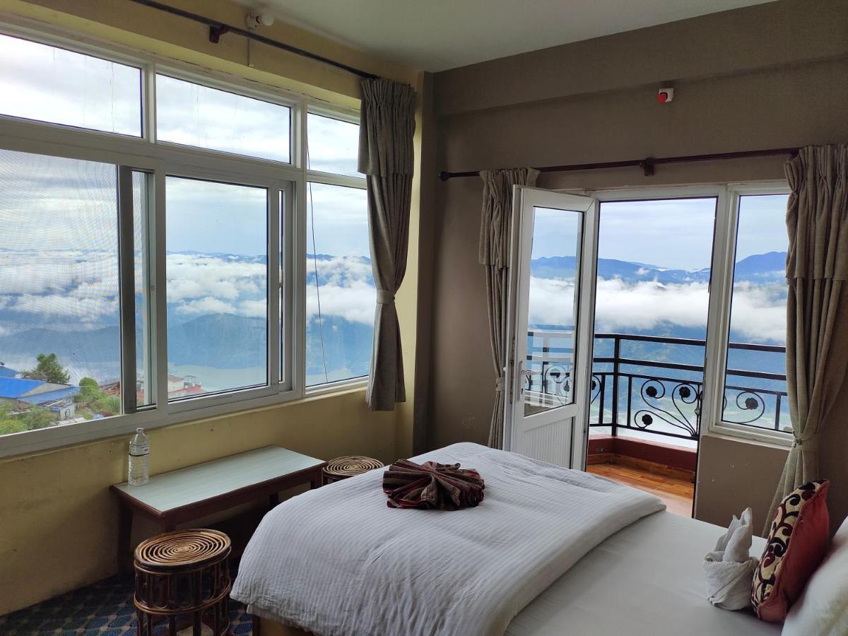 Hotel High Ground Inn Sarangkot Похара Екстериор снимка