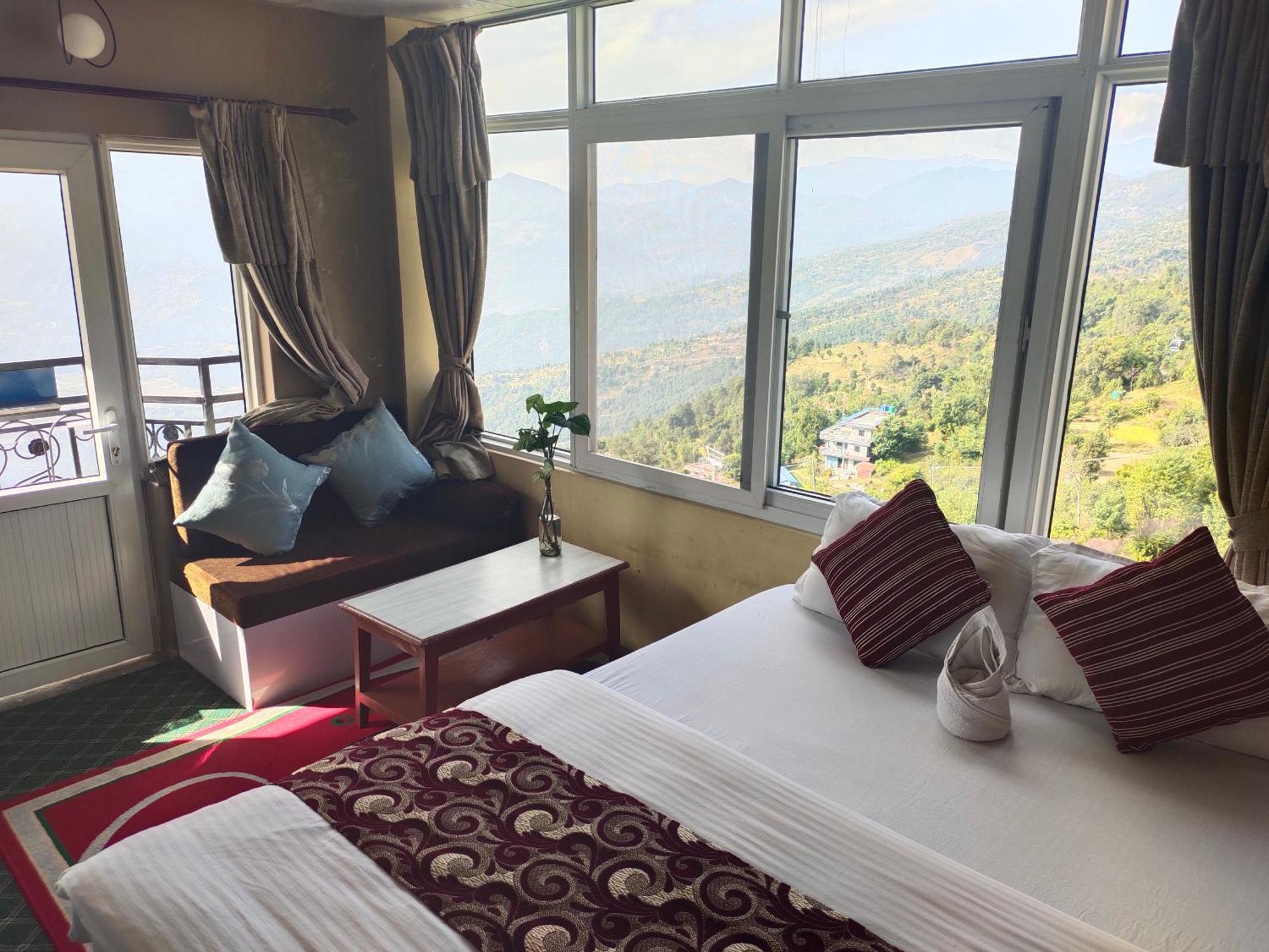 Hotel High Ground Inn Sarangkot Похара Екстериор снимка